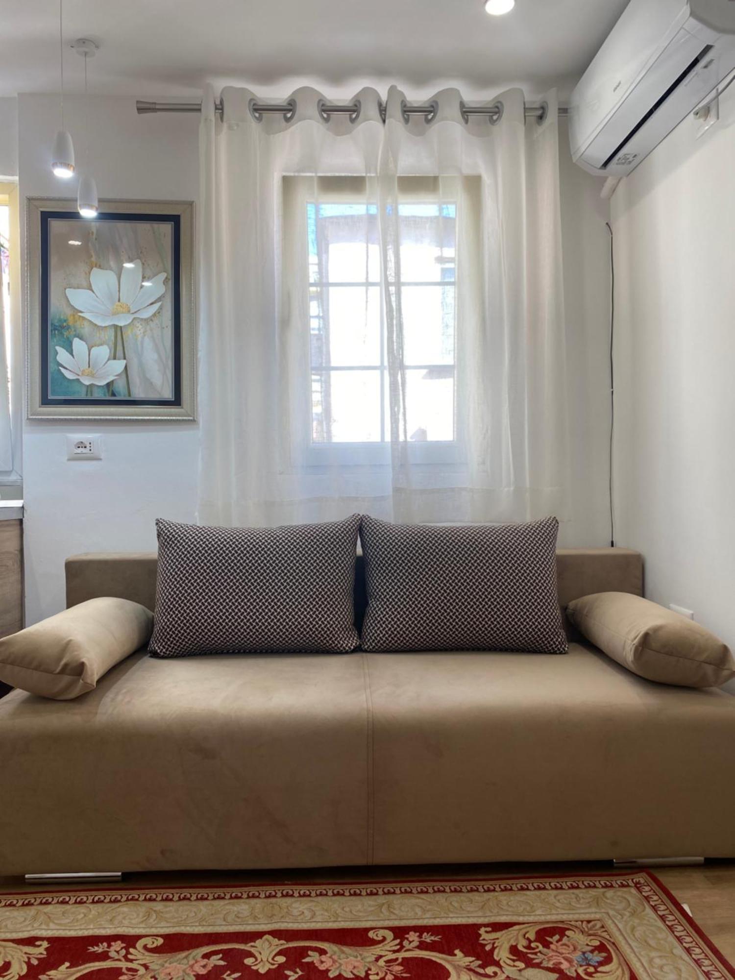 Central Welcoming Apartment In Тирана Экстерьер фото